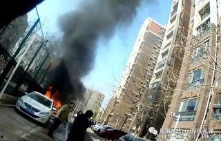 着火爆炸吃瓜群众,爆炸声起，吃瓜群众围观惊心动魄一幕