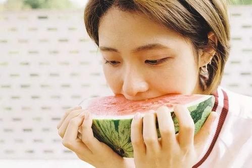 我们都要好好的吃瓜群众,见证时代变迁，共享生活百态